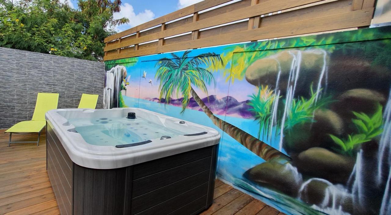 "Chez Claudia "Charmant Logement Avec Jacuzzi Privatif En Toute Intimite Sur Belle Terrasse Exterieure En Bois Et Piscine Courcelles Buitenkant foto