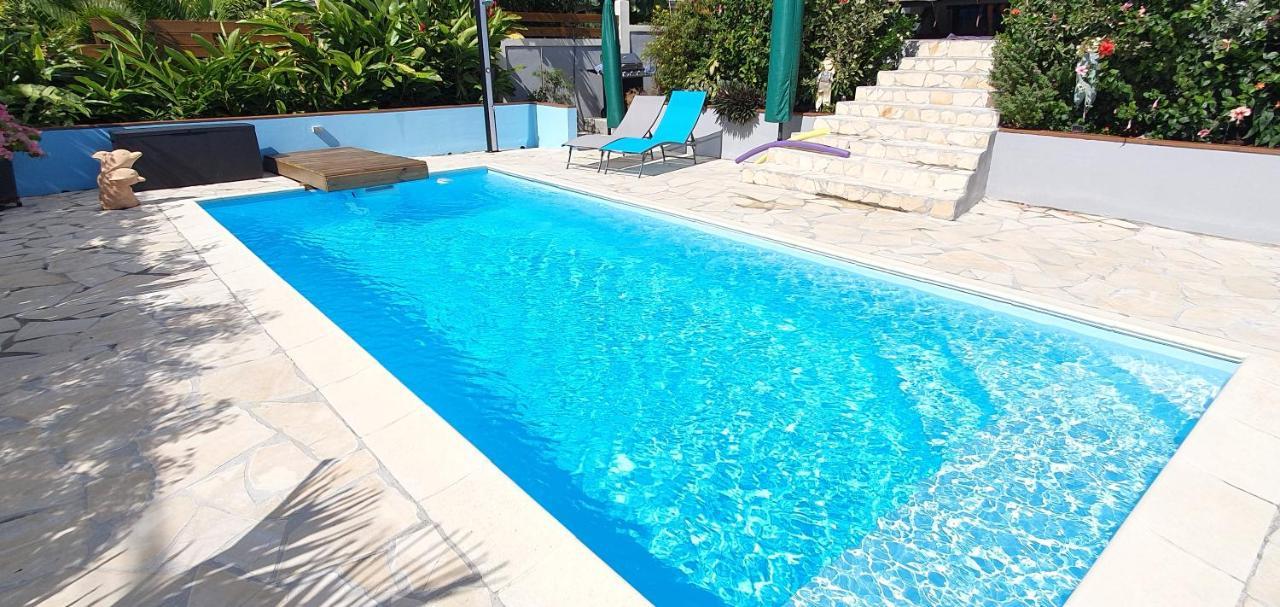 "Chez Claudia "Charmant Logement Avec Jacuzzi Privatif En Toute Intimite Sur Belle Terrasse Exterieure En Bois Et Piscine Courcelles Buitenkant foto