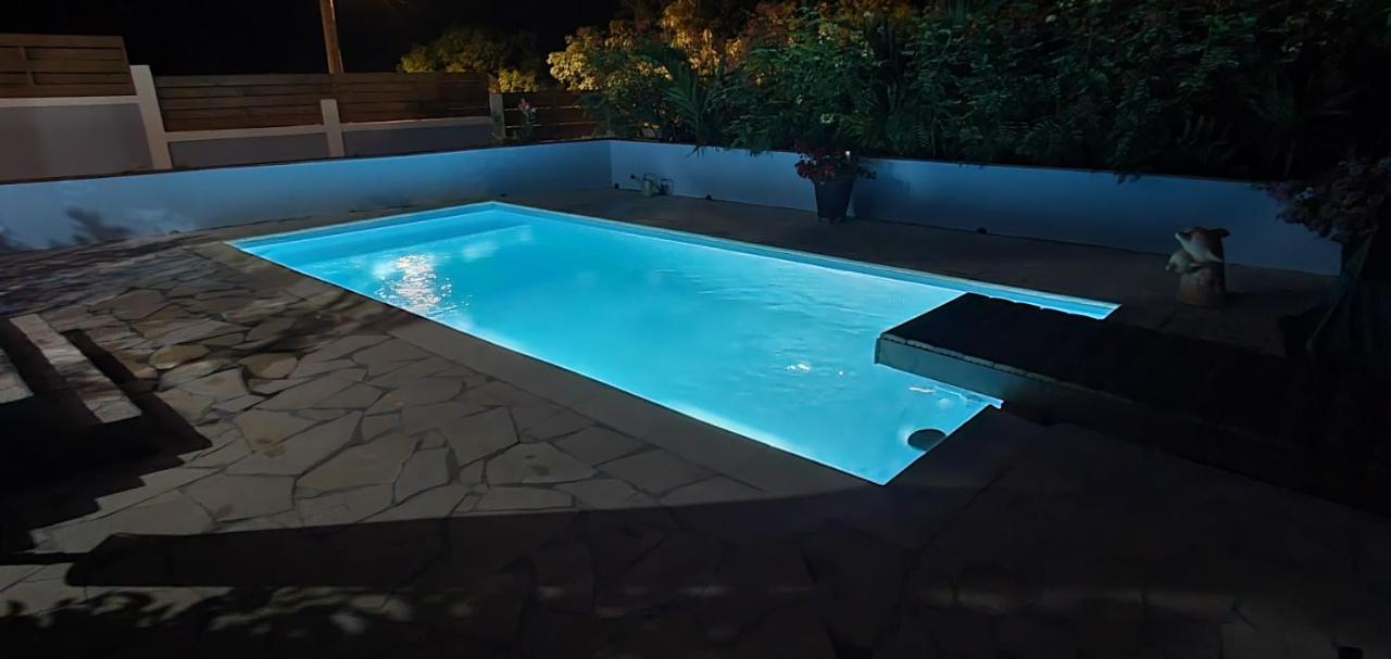 "Chez Claudia "Charmant Logement Avec Jacuzzi Privatif En Toute Intimite Sur Belle Terrasse Exterieure En Bois Et Piscine Courcelles Buitenkant foto