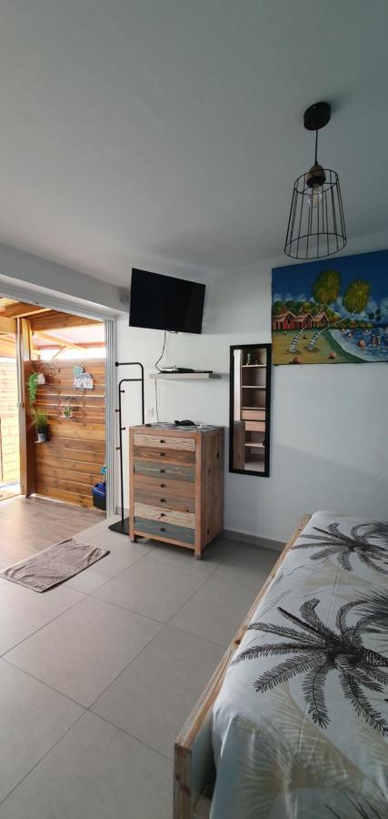 "Chez Claudia "Charmant Logement Avec Jacuzzi Privatif En Toute Intimite Sur Belle Terrasse Exterieure En Bois Et Piscine Courcelles Buitenkant foto