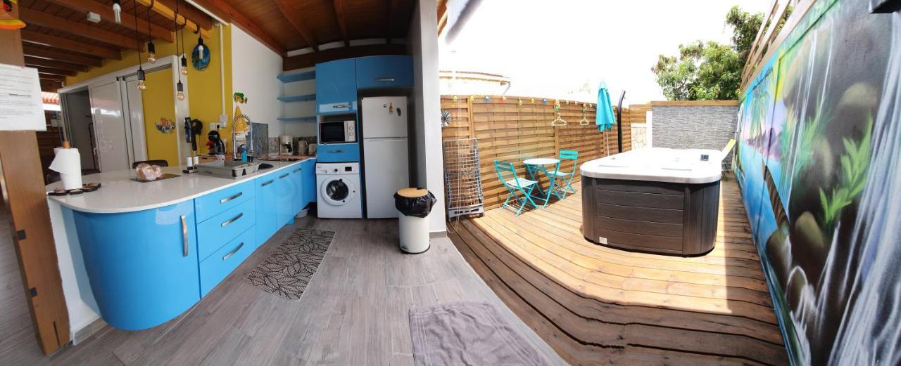 "Chez Claudia "Charmant Logement Avec Jacuzzi Privatif En Toute Intimite Sur Belle Terrasse Exterieure En Bois Et Piscine Courcelles Buitenkant foto